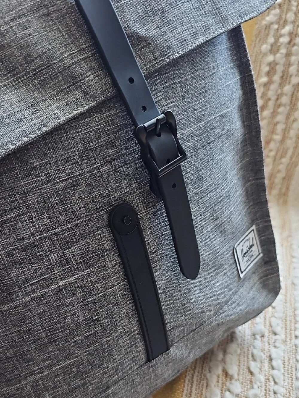 Herschel Supply Company City Mid-Volume Backpack